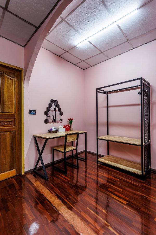 Baan Mee Suk Ayutthaya Hostel Ngoại thất bức ảnh