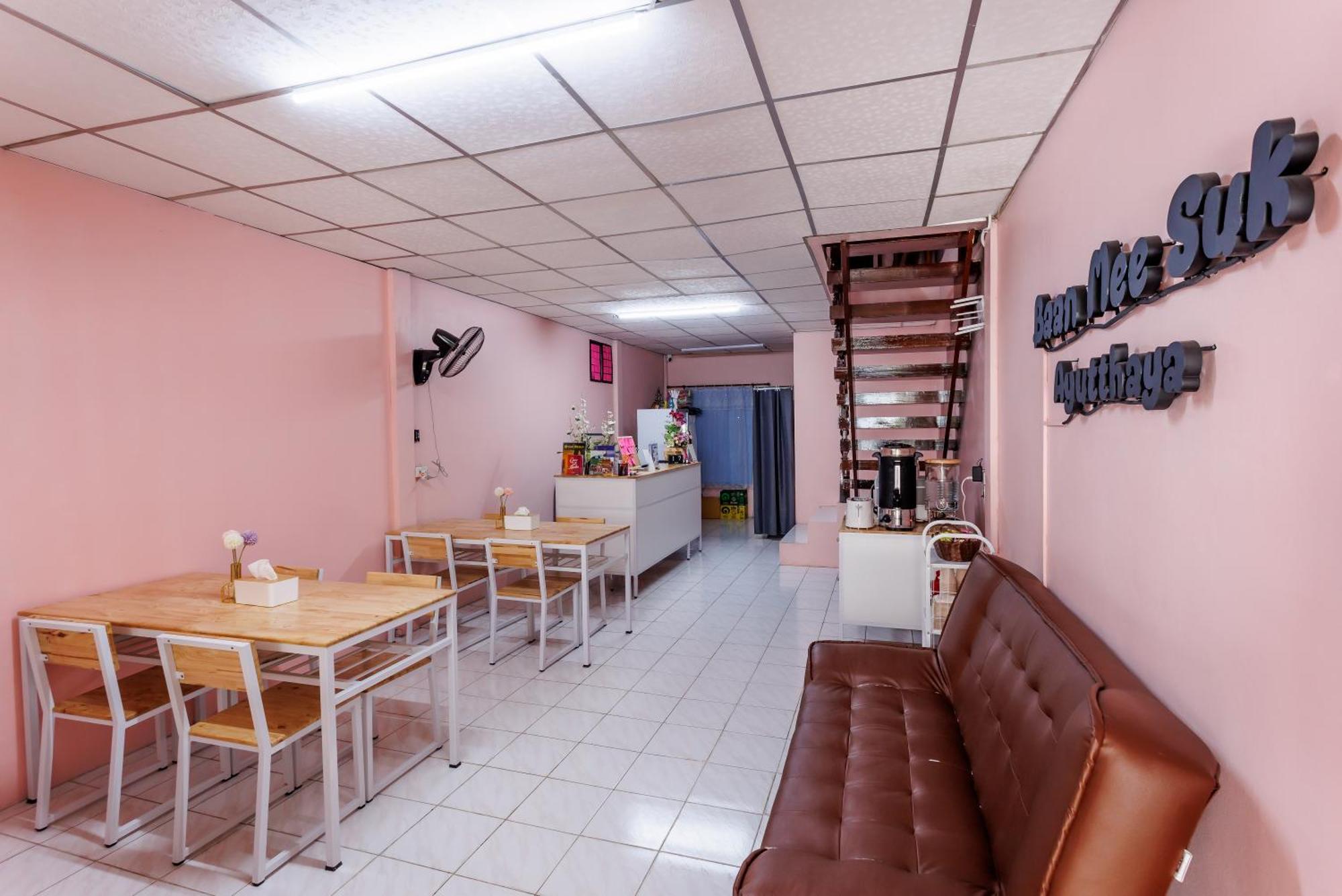 Baan Mee Suk Ayutthaya Hostel Ngoại thất bức ảnh